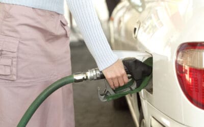 TrueCar.com’s TrueMPG: Fuel Economy for New Cars Sold in July Stays Flat