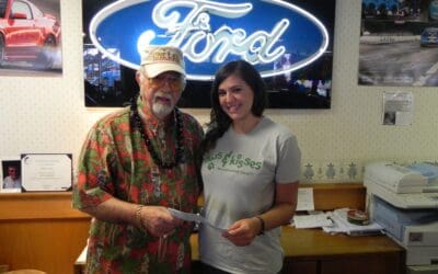 Santa Paws-themed event at McKenna’s Windward Ford raises funds for Hawaiian Humane Society